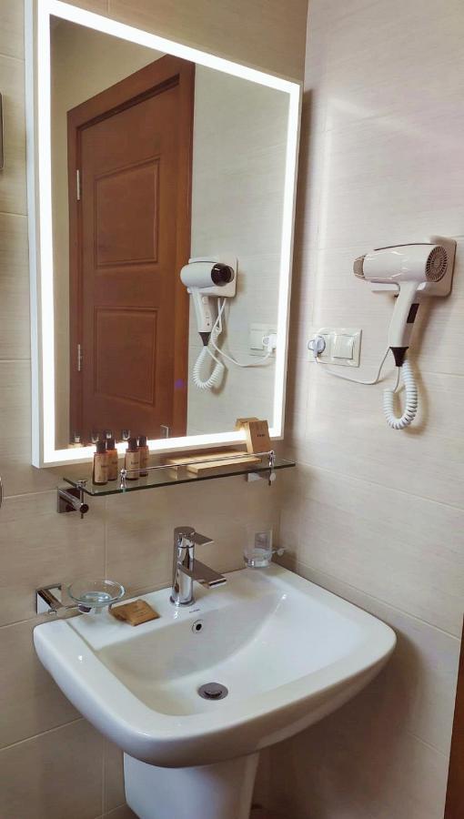 Vinum Hotel تبليسي المظهر الخارجي الصورة